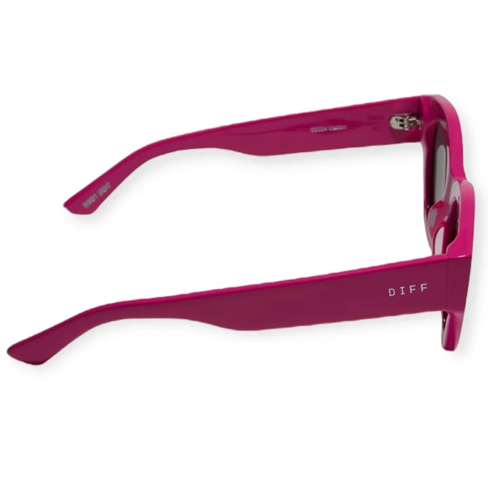 DIFF Emily Sunglasses Parisian Pink Frames Chic Grey Lens Sunglasses NWT